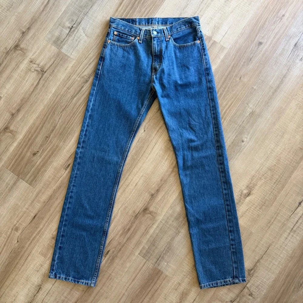 Levis 505 Regular Fit Straight Leg Jeans Medium Wash Blue 31x36 00505-4886